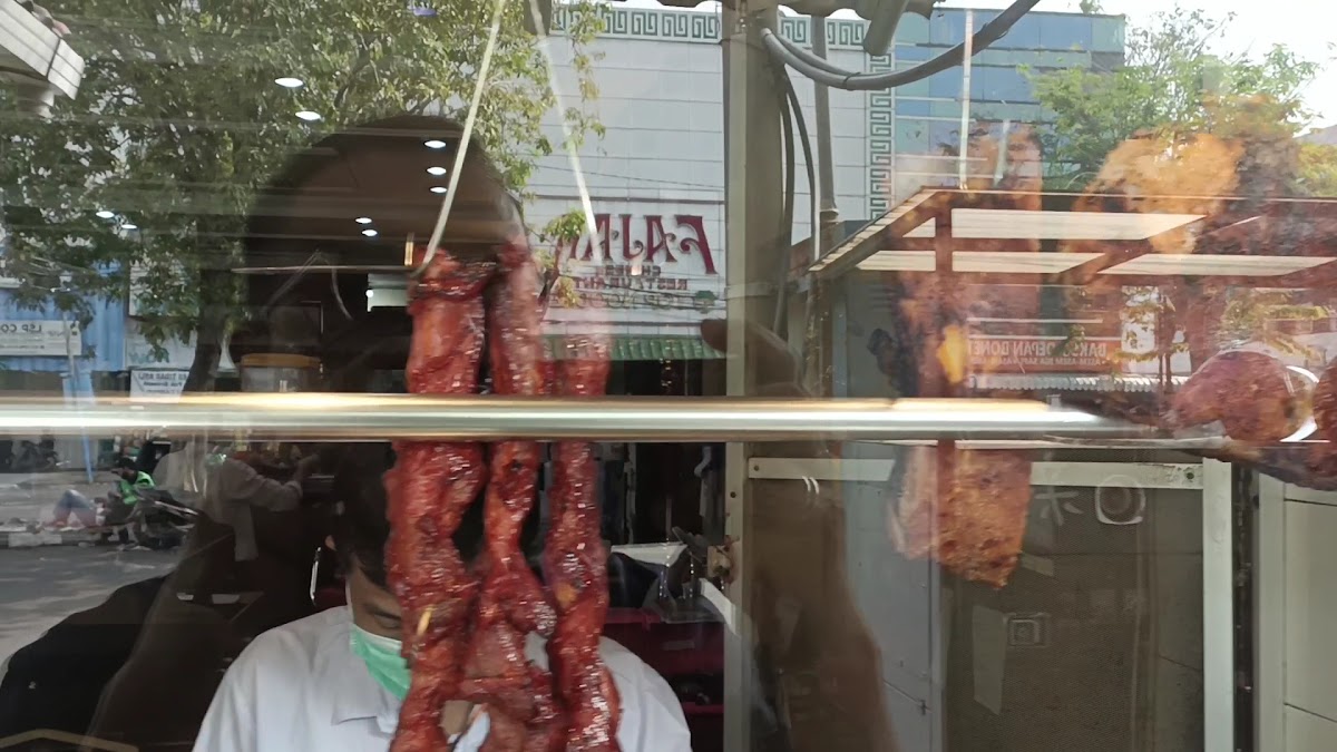 Adam Sioke Siobak Restoran-2